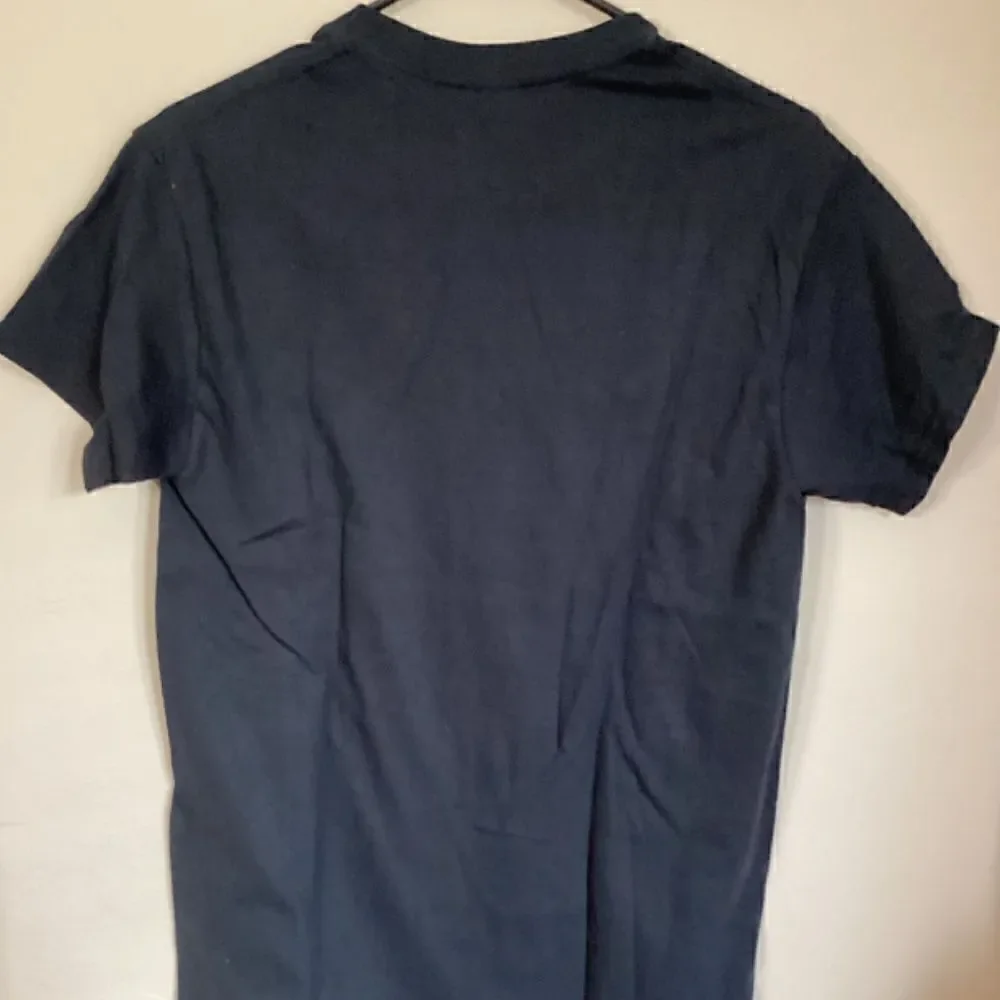 IF YOU DON’T LIKE GUNS THEN YOU PROBABLY WON’T LIKE ME Size Small t-shirt Black